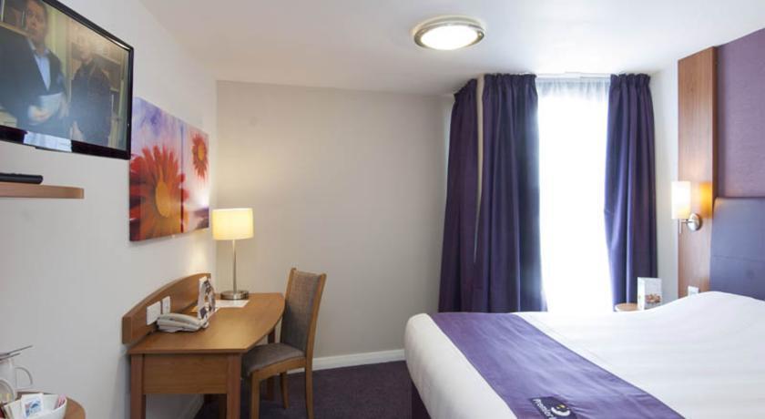 Premier Inn Basingstoke West Zimmer foto